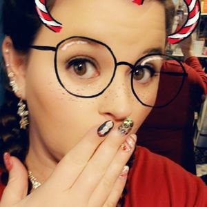 Meet your Posher, Lacee